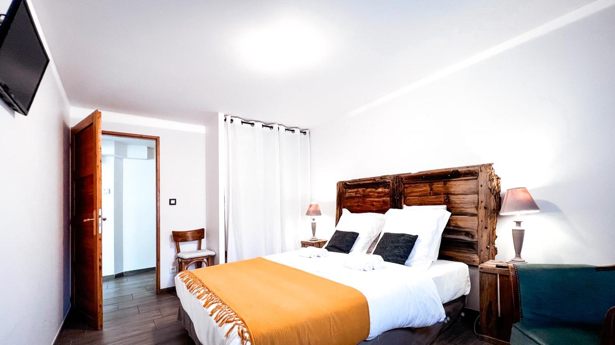 L'Intermede & En Toute Amitie - Les Gites De L'Argile Faucon-de-Barcelonnette Экстерьер фото