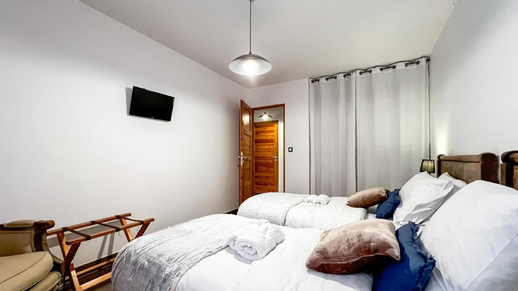 L'Intermede & En Toute Amitie - Les Gites De L'Argile Faucon-de-Barcelonnette Экстерьер фото